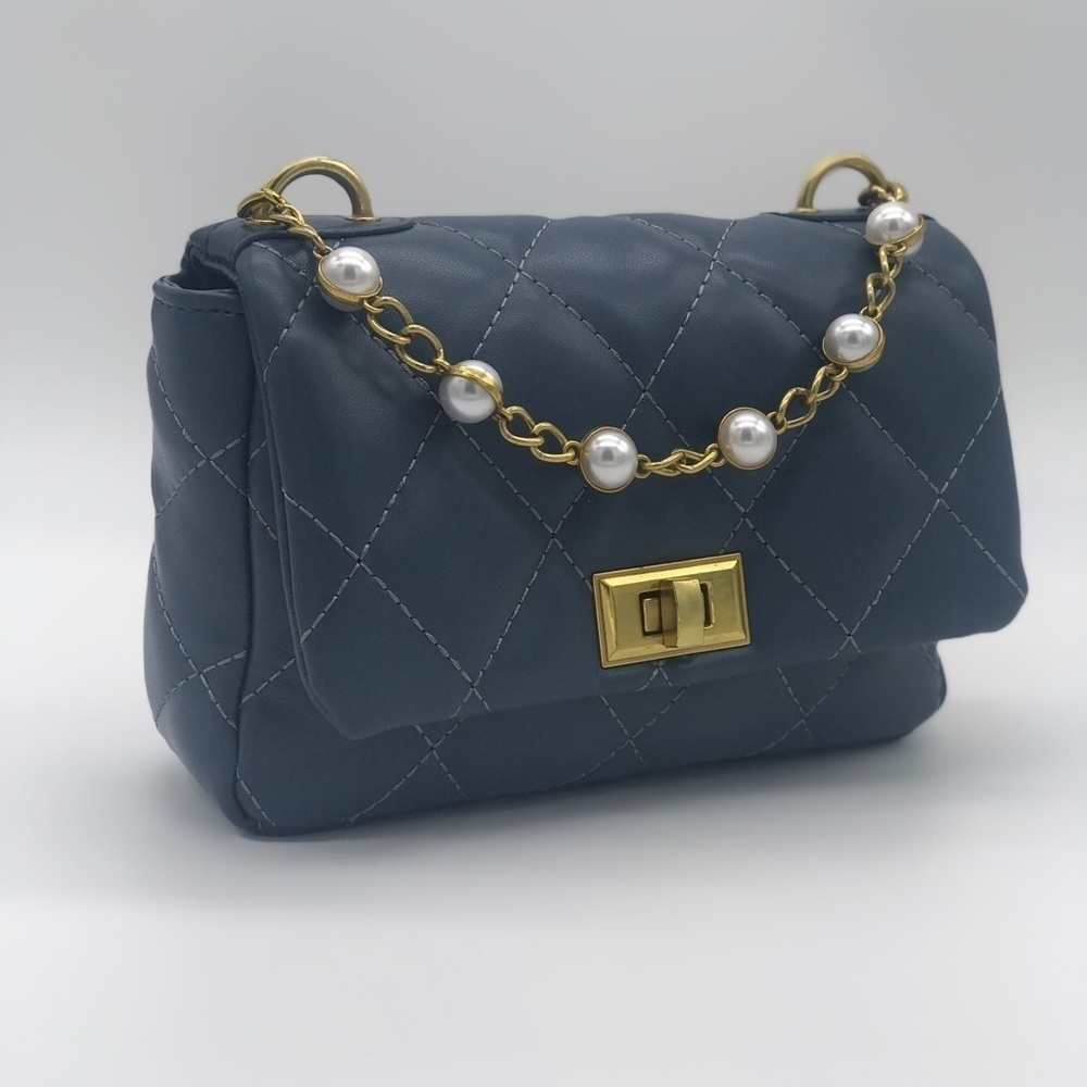 Small Quilted Pearl Flap Bag - Picture 4 of 7